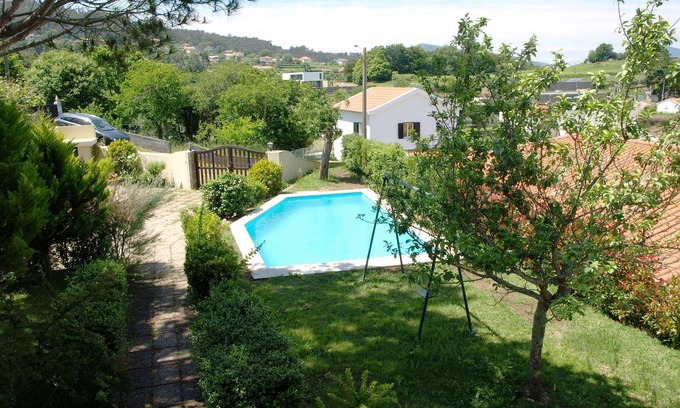 Venade Cabaña | Casa típica con piscina para 12 personas, lugar tranquilo y acogedor.