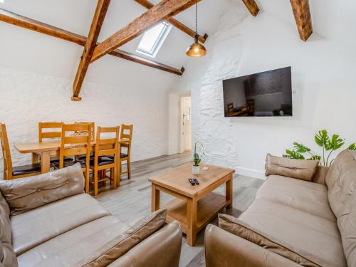 Llanfor Casa | Uk45795 - Ty Top