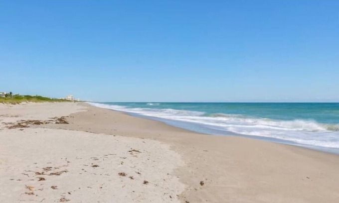 Indialantic Complejo | Ultimate Family Beach Getaway | Near Melbourne Beach Pie | Pets Are Allowed