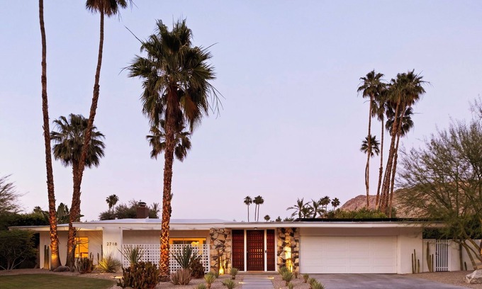 Indian Canyon Casa | Ultra-Luxe Mid-Century Estate - Pool, Spa, Sauna, Firepit, Views, 3BD 3BTH