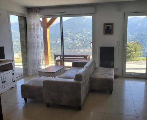 Puy-Sanieres Casa | Un coin de paradis à Puy Sanières