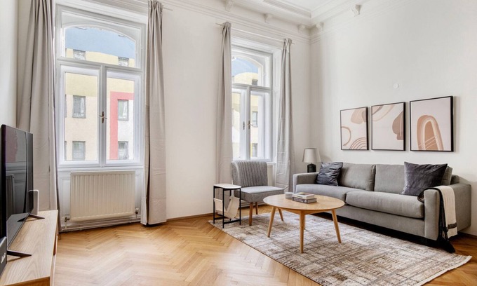 Mariahilf Apartamento | Unbelievable Mariahilf 4BR w/ Elevator, Fully Furnished, by Blueground