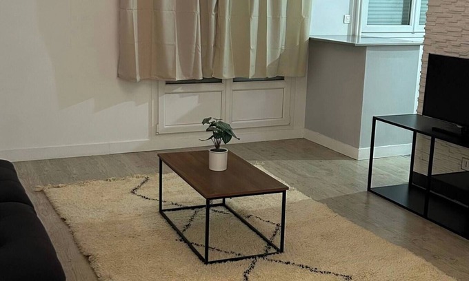 Besancon Apartamento | Uncluttered 60m² apartment - Comfort & Elegance -Near Besançon city center