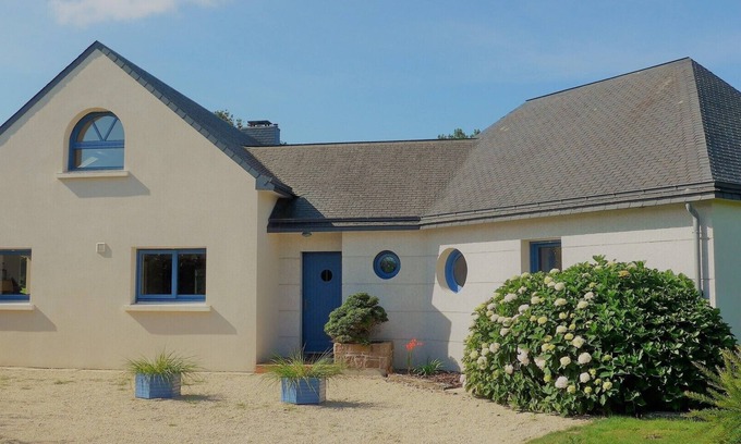 Trebeurden Casa | Une Grande Villa au Calme Dans un Grand Jardin Située à 900 Mètres de la mer