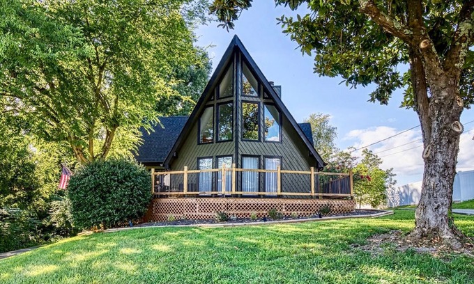 Kodak Apartamento | Unique 4bed 3bath A-frame