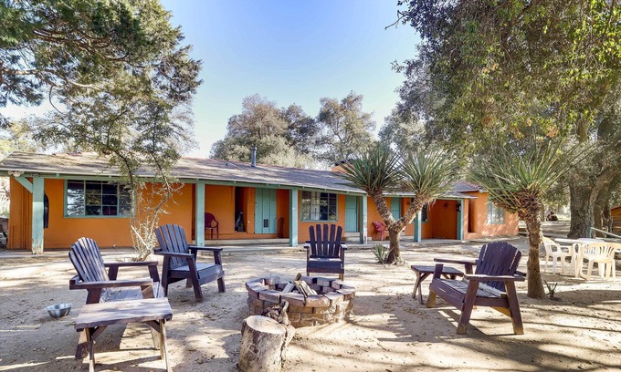 Ranchita Casa | Unique 6 Acre Ranch w/ Pool & Farm Animals!