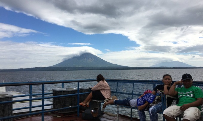 Balgue Casa | JARDÍN ÚNICO Y HERMOSO DE PEQUEÑA CASA MARIPOSA