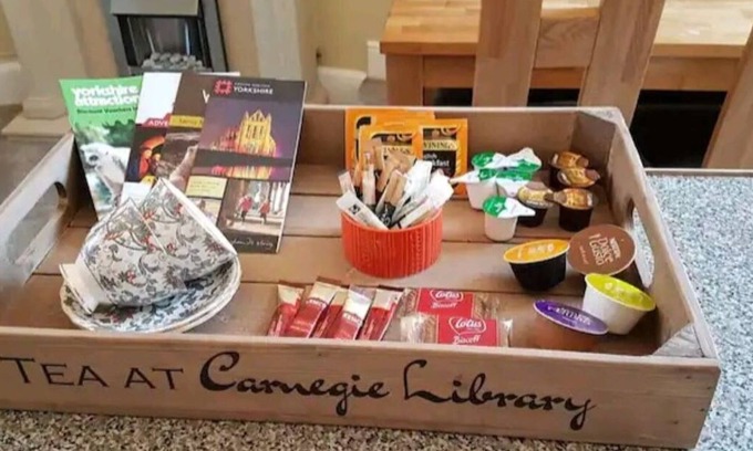 Swinton Apartamento | Unique Carnegie Library Apartment