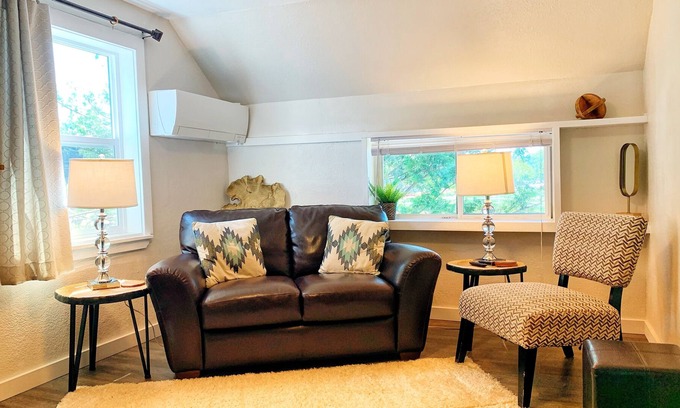 Puyallup Cabaña | Unique Carriage House Unit near Fair and Stadium