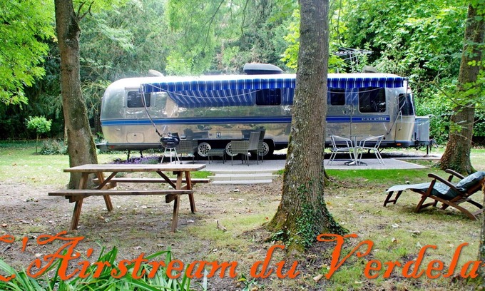 La Menitre Cabaña | Escapada única en una Airstream vintage en Anjou
