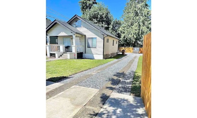 South End Casa | Unique travelers Stay w/hot tub/fireplace/playground/grill/outdoor dining