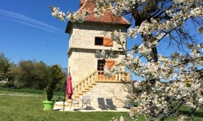 Pern Casa | Insólito Gîte Le Pigeonnier