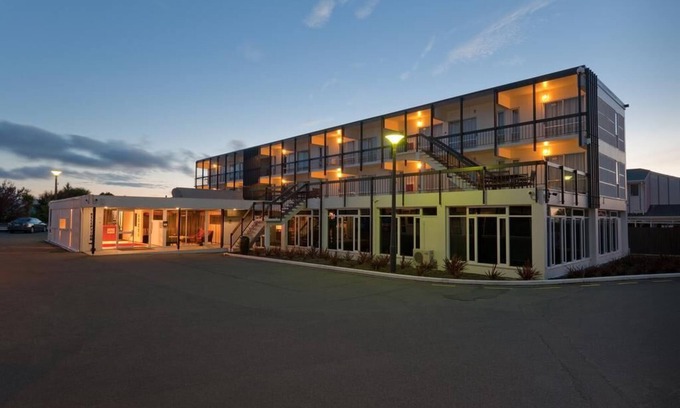 Riccarton Hotel | Unwind @ Serenity in the City - Family Suite