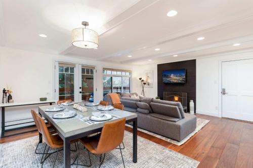 Aspen Casa | Updated 3BR, 3BA with Pool - Steps to Town