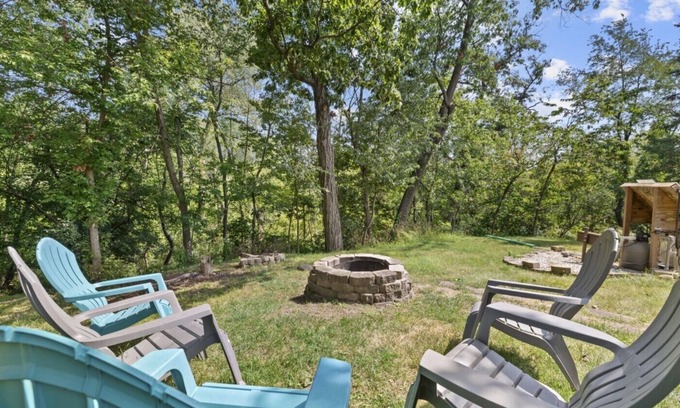 Como Casa | Updated cabin near Lake Como and Downtown Lake Geneva!