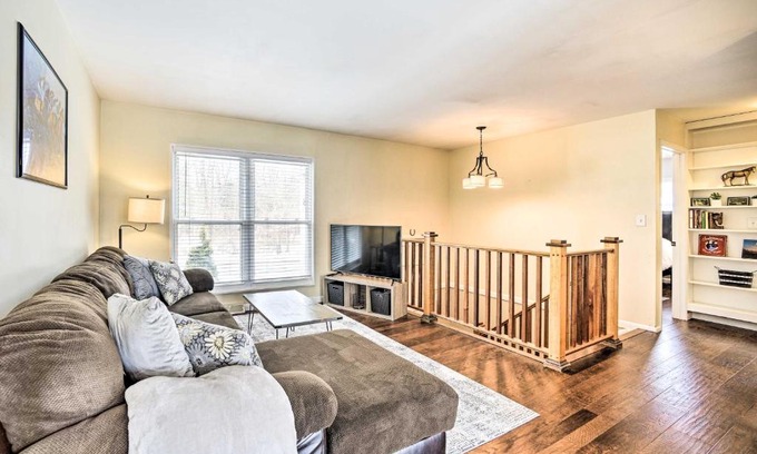 Saratoga Springs Casa | Updated Home in the Heart of Saratoga Springs