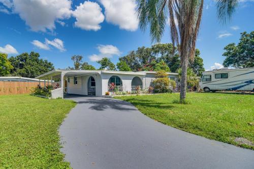 Seminole Casa | Updated Seminole Home with Pool - 7 Mi to Beach!