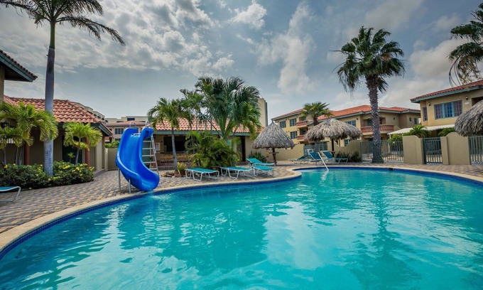 Washington Condominio | 2 Bedroom Condo en Palma Real