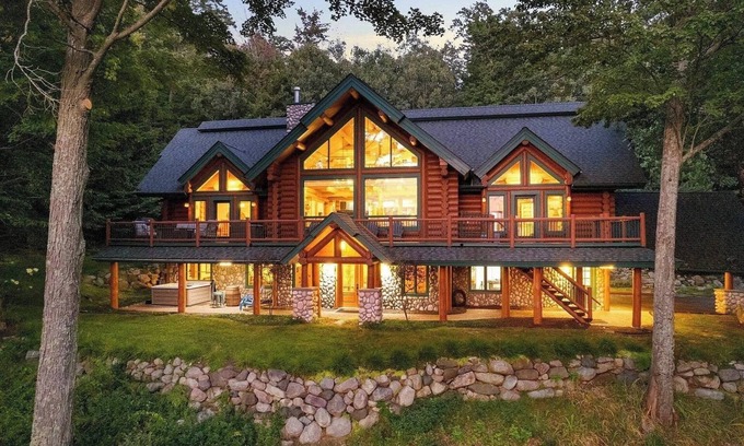Boyne City Cabaña | UpNorth Chalet: Hot Tub, Game Room & Sauna