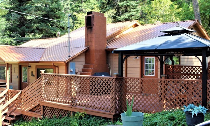 Ruidoso Cabina | Upper Canyon Copper Top