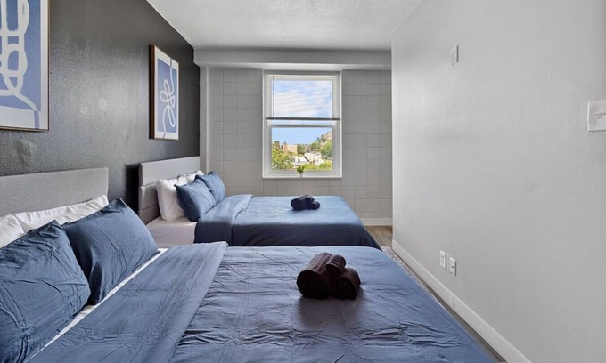 Corryville Apartamento | Upscale 2 Bed Suite — Mins to Downtown Cincinnati!