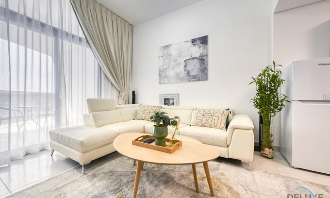 Dubai Apartamento | Urban 1BR at Binghatti Stars Dubai Silicon Oasis by Deluxe Holiday Homes