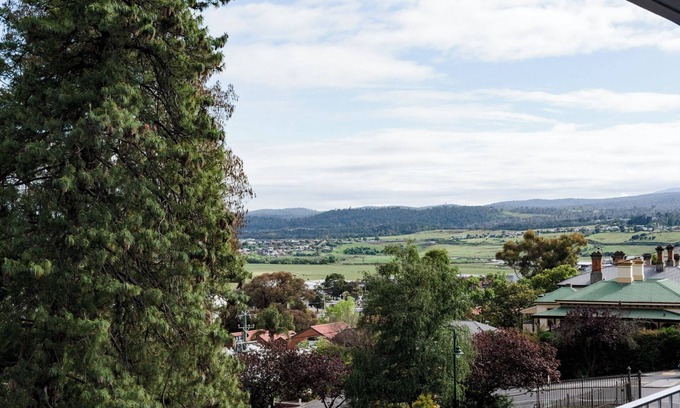 East Launceston Apartamento | Urban apartment Parkside, Cozy Lounge & Dining