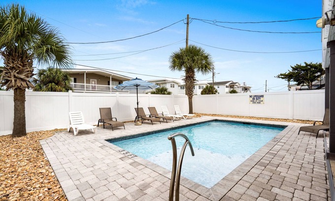 Cherry Grove Beach Casa | Urban Cowboy - Beach House!
