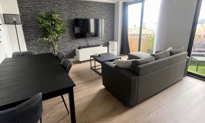 Soisy-sous-Montmorency Apartamento | Elegancia urbana Cerca de París