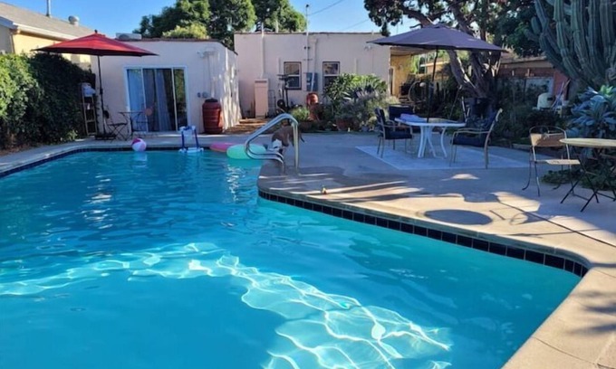 North Long Beach Casa | Urban Farm House +Hot Tub+Pool