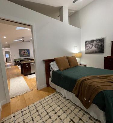 Lenox Apartamento | Urban Peak Escape