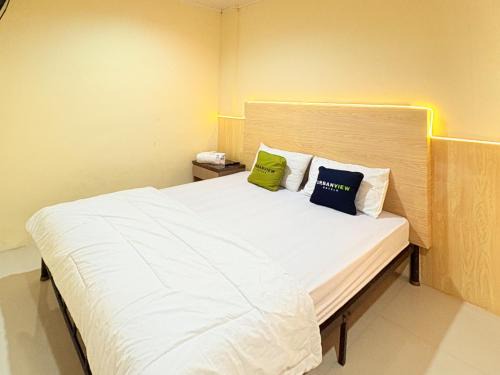 Oro Oro Ombo Casa | Urbanview Hotel Ling near Jawa Timur Park 2