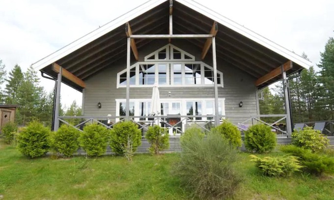 Torsby Casa | Utsikten - Ny flott hytte, Privat Badstue, Spabad!