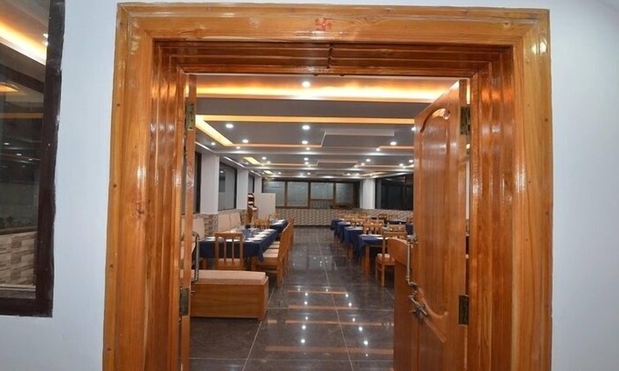 Kausani Hotel | Uttarakhand Resort