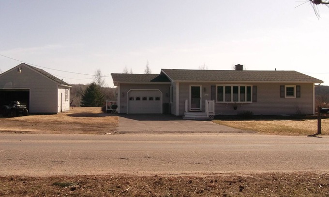 Iron River Casa | " UTV, ATV and Snowmobilers Dream"!