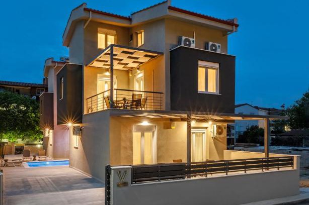 Siviri Apartamento | V Luxury Apartments with Pool