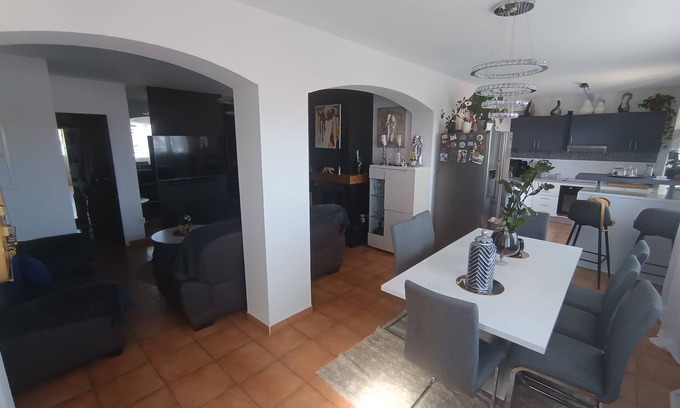 Mezzavia Apartamento | ☀️ Vacances à Ajaccio - Bright apartment with private parking