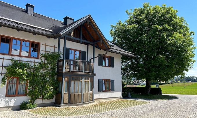Sankt Georgen im Attergau Apartamento | Vacation apartment Schneeweiss