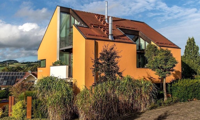 Poppenhausen Apartamento | Vacation apartment in the "Liebig-Haus" - apartment/flat, shower and bath, WC, 2