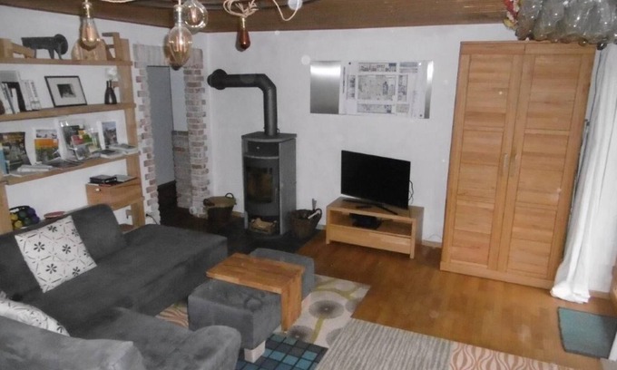 Tauberbischofsheim Apartamento | Vacation apartment (75sqm) with outdoor pool