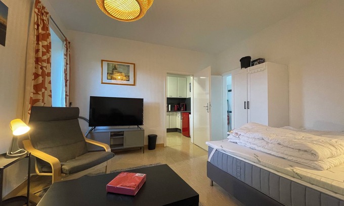 Oesterdeichstrich Apartamento | Vacation apartment for up to four people, 5 km to the North Sea, pets allowed.