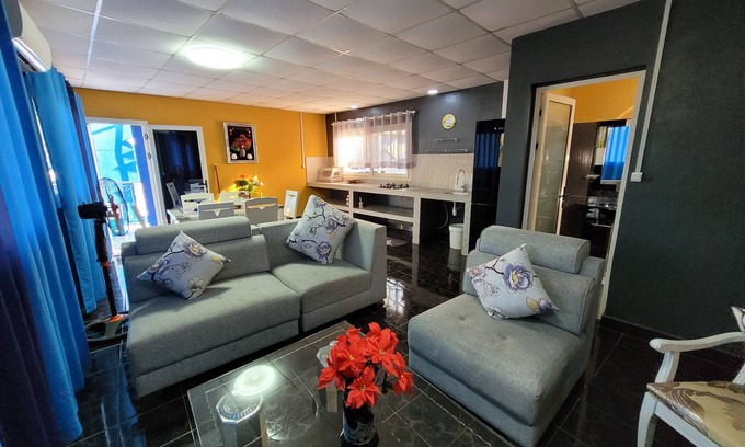Nosy Tanihely Apartamento | Vacation apartment close to all amenities in Ambtoaloaka