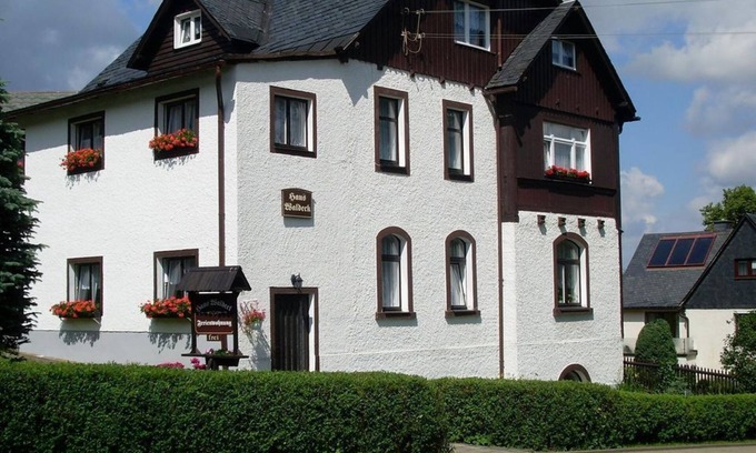 Barenfels Apartamento | Vacation apartment "Haus Waldeck" - apartment/flat, shower, WC