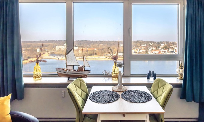 Schleswig-Flensburg District Apartamento | Vacation apartment "Wikingturm Etage 14 Nr. 1" with a view of Schleswig and the Schlei