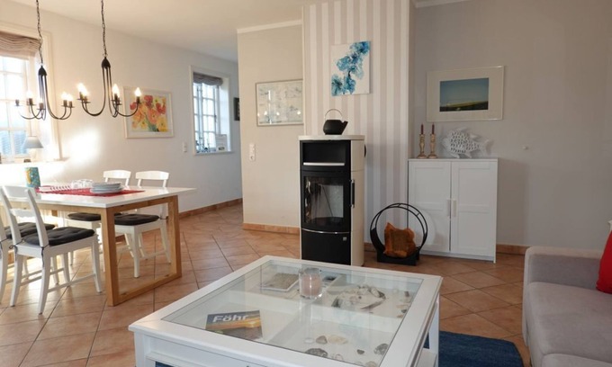 Alkersum Apartamento | Vacation at Hüs Dikstian in Alkersum