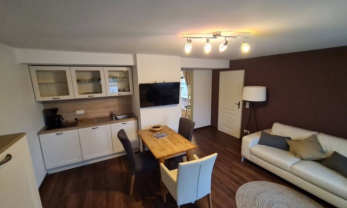 Niederdorla Apartamento | Vacation at the center. New vacation apartment in the old Mehlager