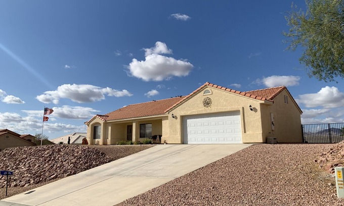 Sunridge Estates Casa | Vacation Home- Close to, Lake, River, Casino, and Desert Fun!