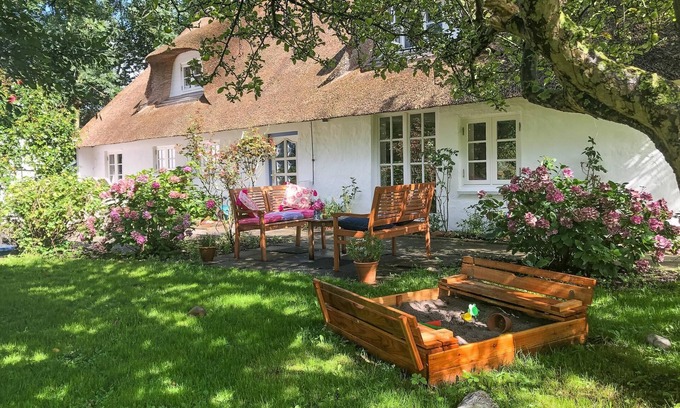 Schulp Casa | Vacation home Das alte Zollhaus in Schülp for up to 6 people