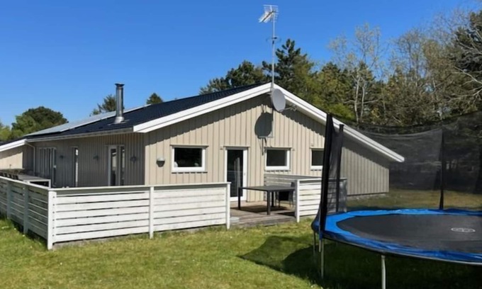 Kramnitse Casa | Vacation home "Elian" - 200m from the sea in Lolland, Falster and Mon in Rødby - 12 persons, 5 bedrooms