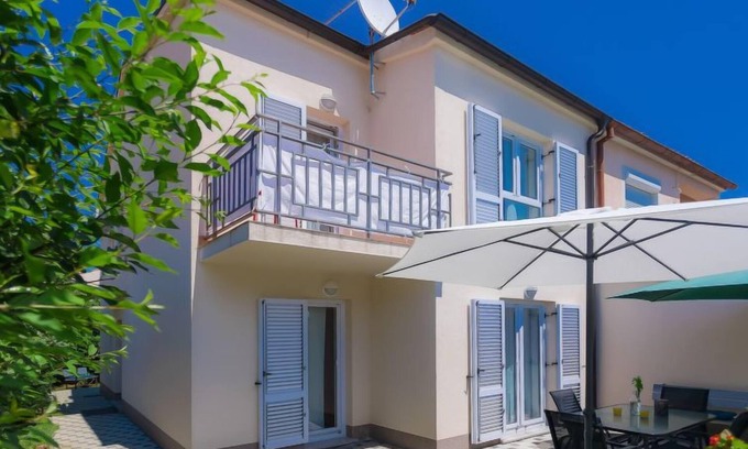 Valdebek Casa | Casa de vacaciones Gojak by Interhome